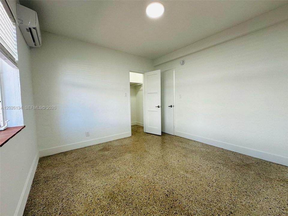 For Rent: $1,750 (1 beds, 1 baths, 550 Square Feet)
