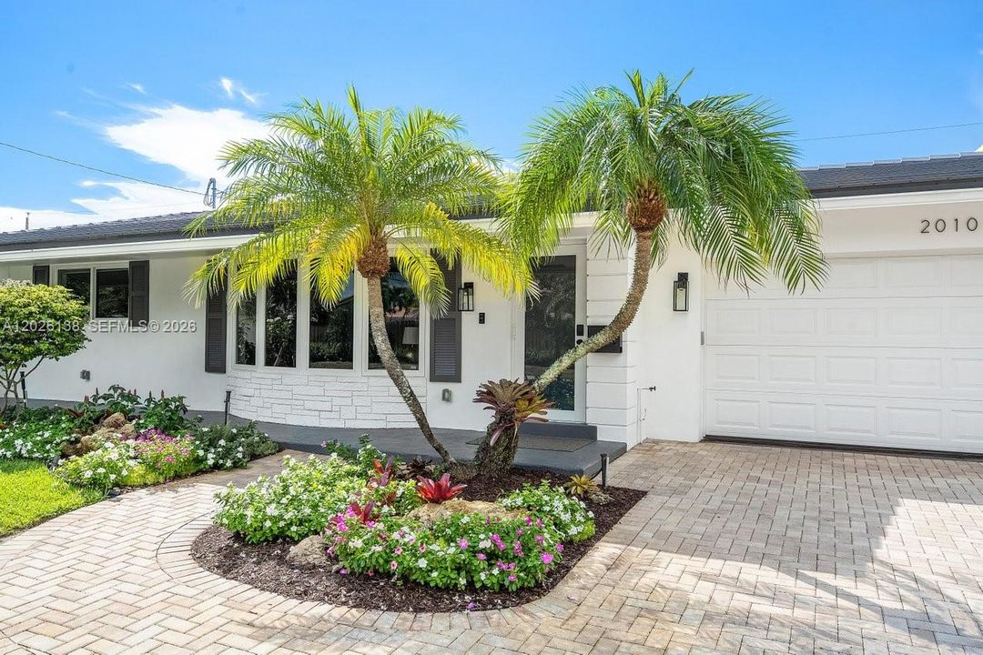 For Rent: $6,000 (3 beds, 2 baths, 1730 Square Feet)