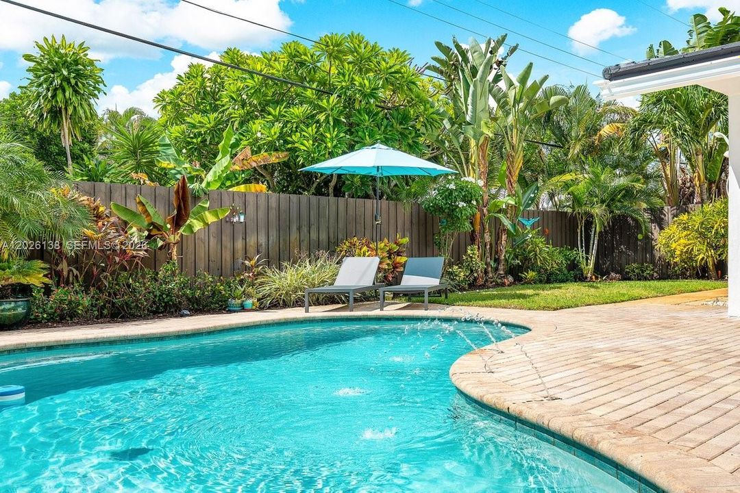 For Rent: $6,000 (3 beds, 2 baths, 1730 Square Feet)