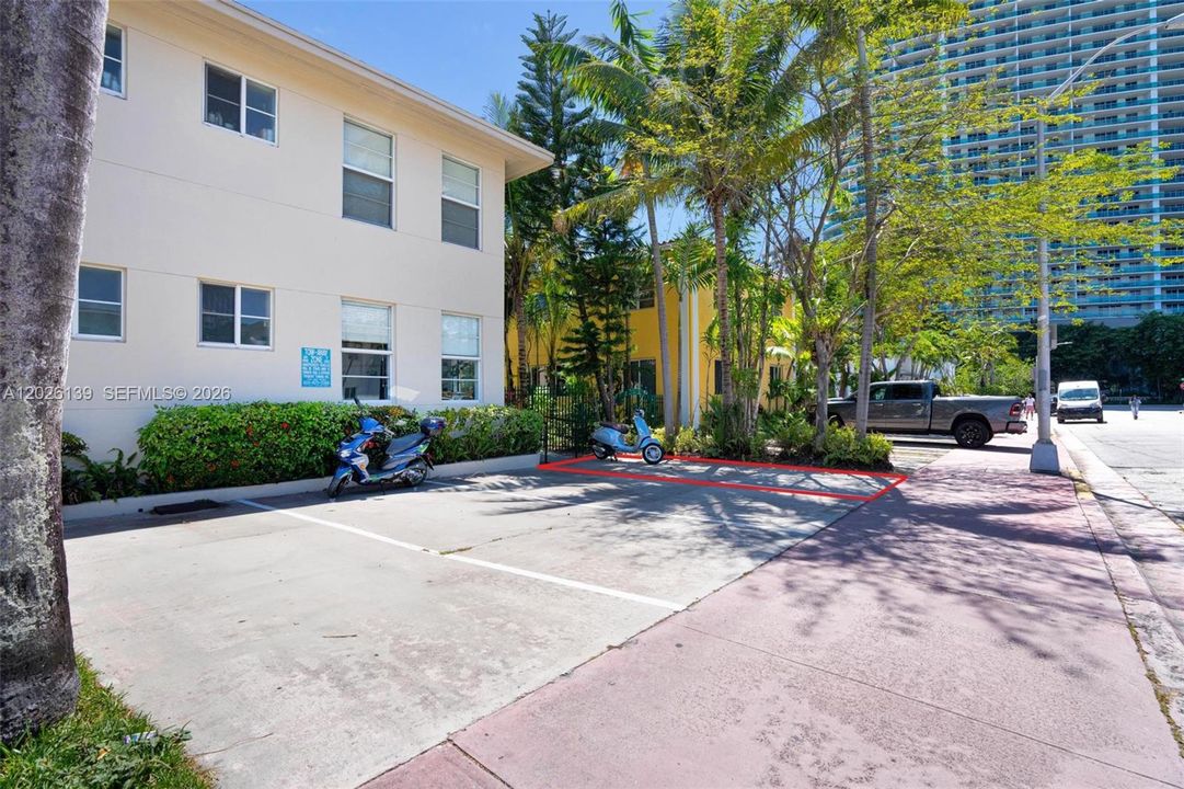For Sale: $1,791,000 (2 beds, 2 baths, 4952 Square Feet)