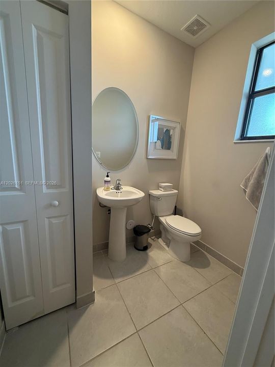 En Venta: $520,000 (3 camas, 2 baños, 1832 Pies cuadrados)
