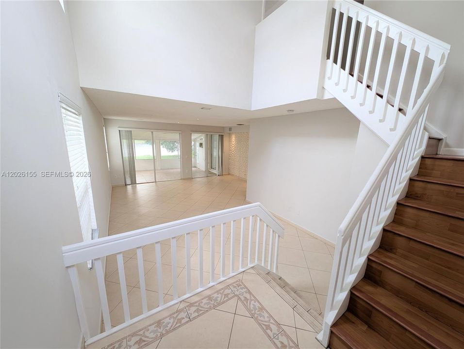 En Renta: $4,600 (3 camas, 2 baños, 1836 Pies cuadrados)