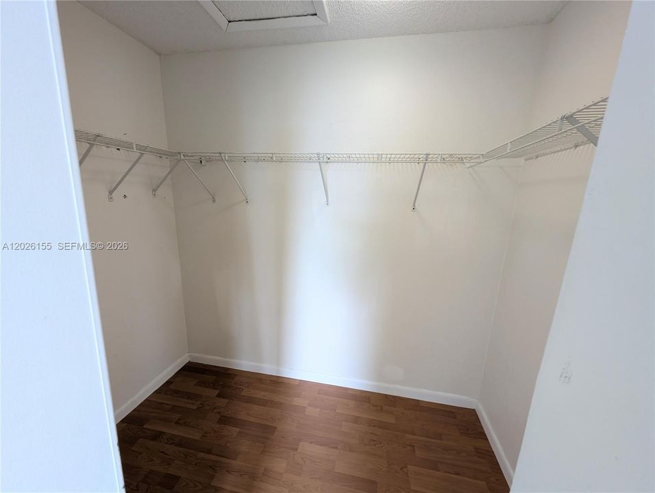 En Renta: $4,600 (3 camas, 2 baños, 1836 Pies cuadrados)