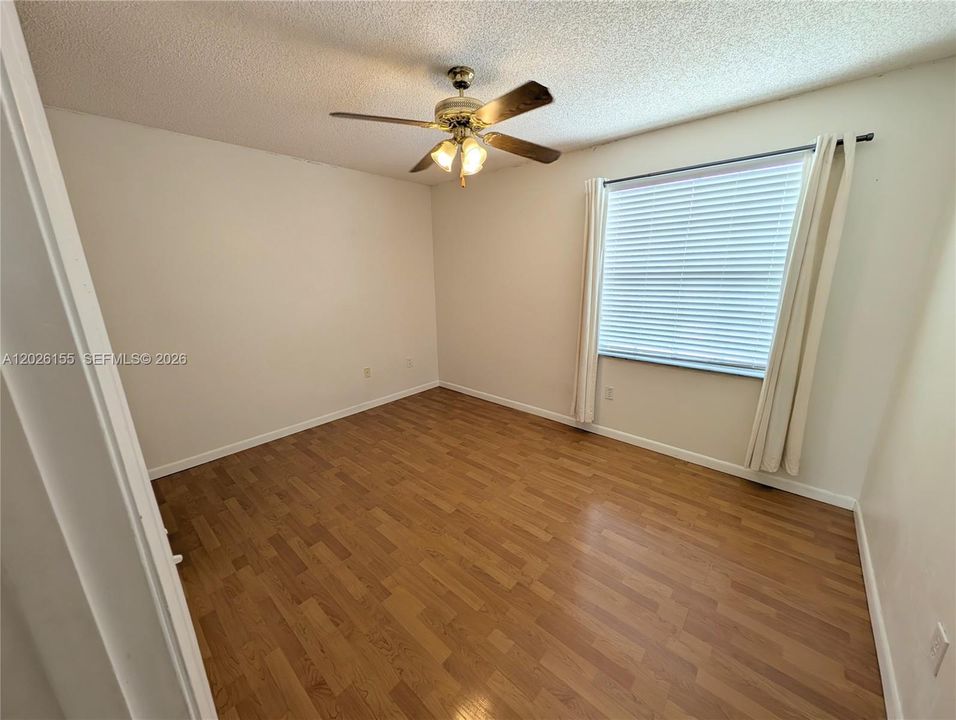 En Renta: $4,600 (3 camas, 2 baños, 1836 Pies cuadrados)