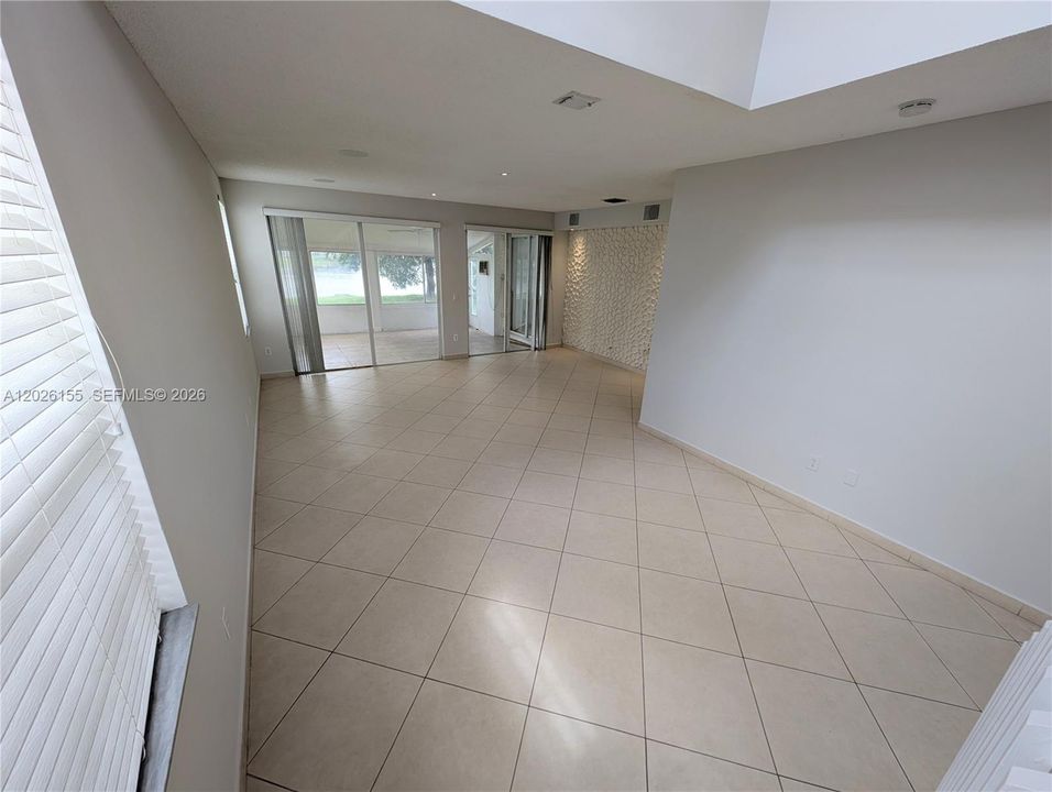 En Renta: $4,600 (3 camas, 2 baños, 1836 Pies cuadrados)