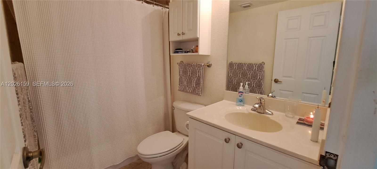 En Renta: $2,950 (1 camas, 1 baños, 930 Pies cuadrados)
