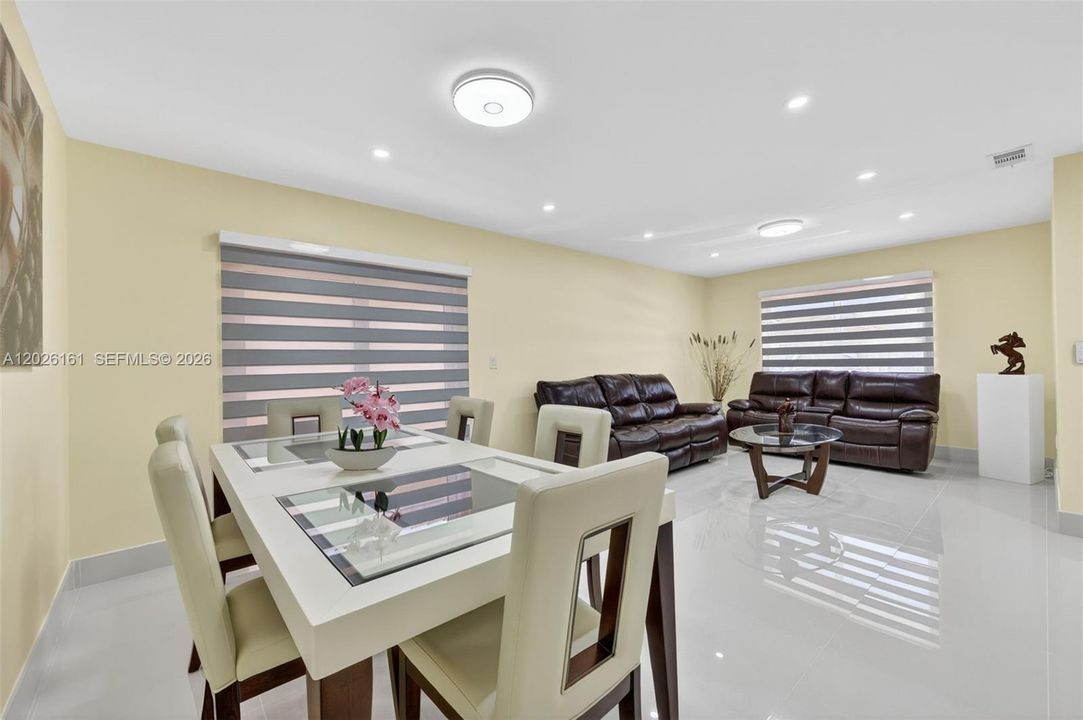 For Sale: $765,000 (3 beds, 2 baths, 1569 Square Feet)