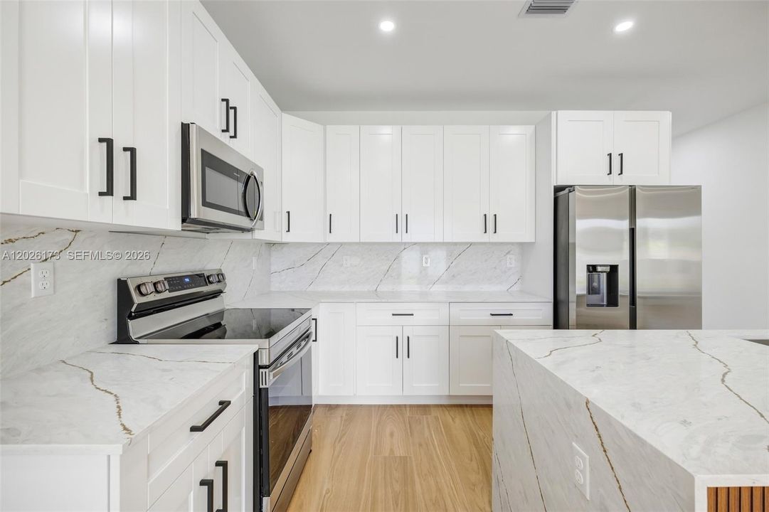 For Rent: $3,200 (3 beds, 2 baths, 1259 Square Feet)
