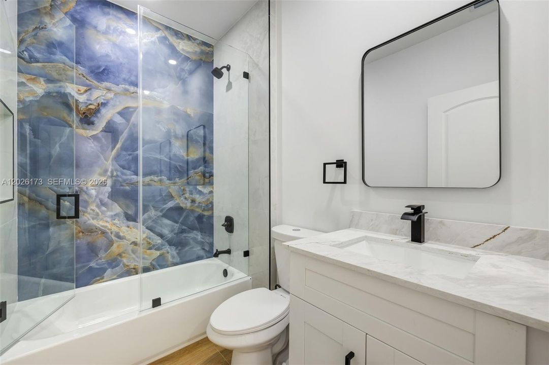 For Rent: $3,200 (3 beds, 2 baths, 1259 Square Feet)