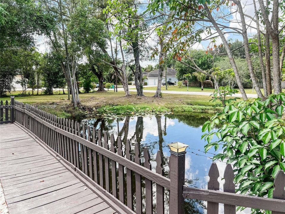 For Sale: $1,175,000 (4 beds, 3 baths, 2724 Square Feet)