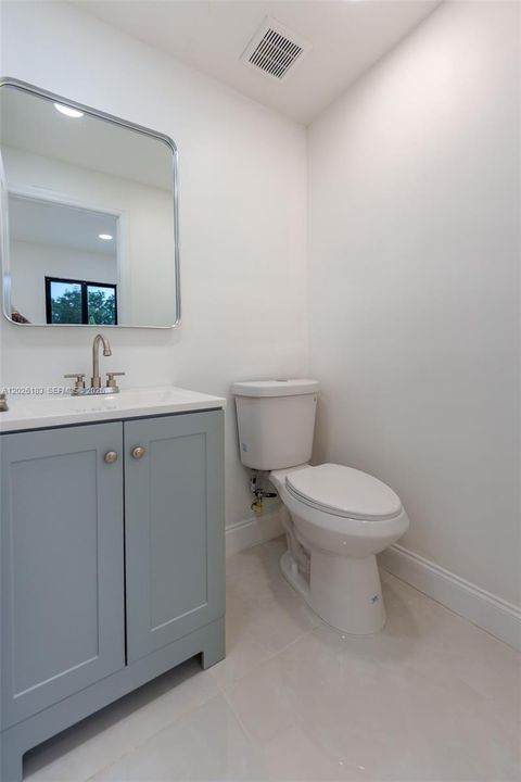 For Sale: $1,175,000 (4 beds, 3 baths, 2724 Square Feet)