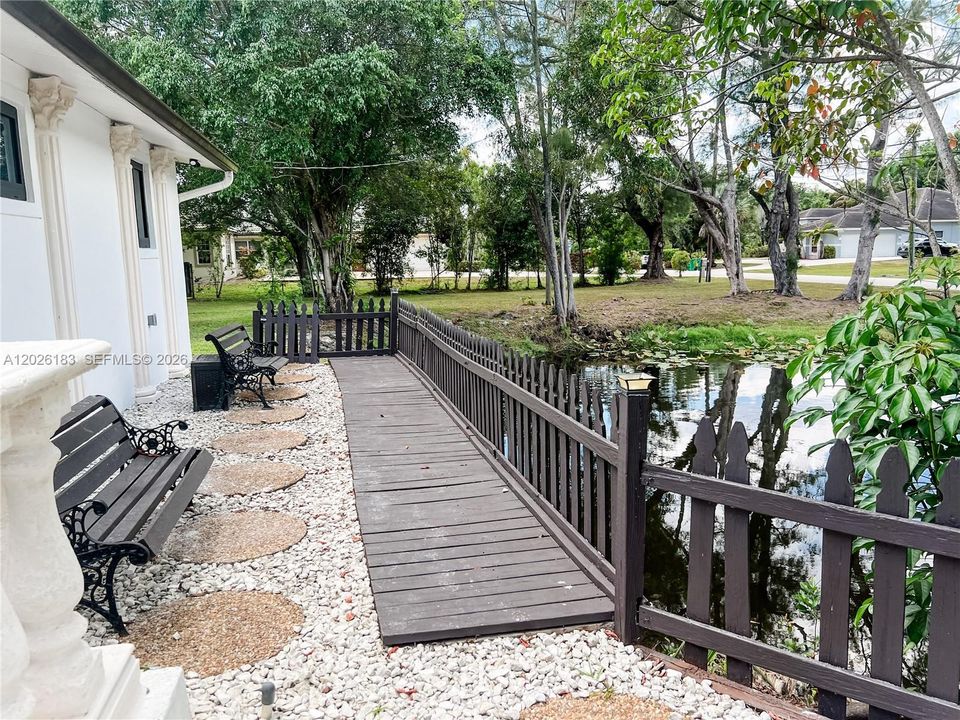 For Sale: $1,175,000 (4 beds, 3 baths, 2724 Square Feet)