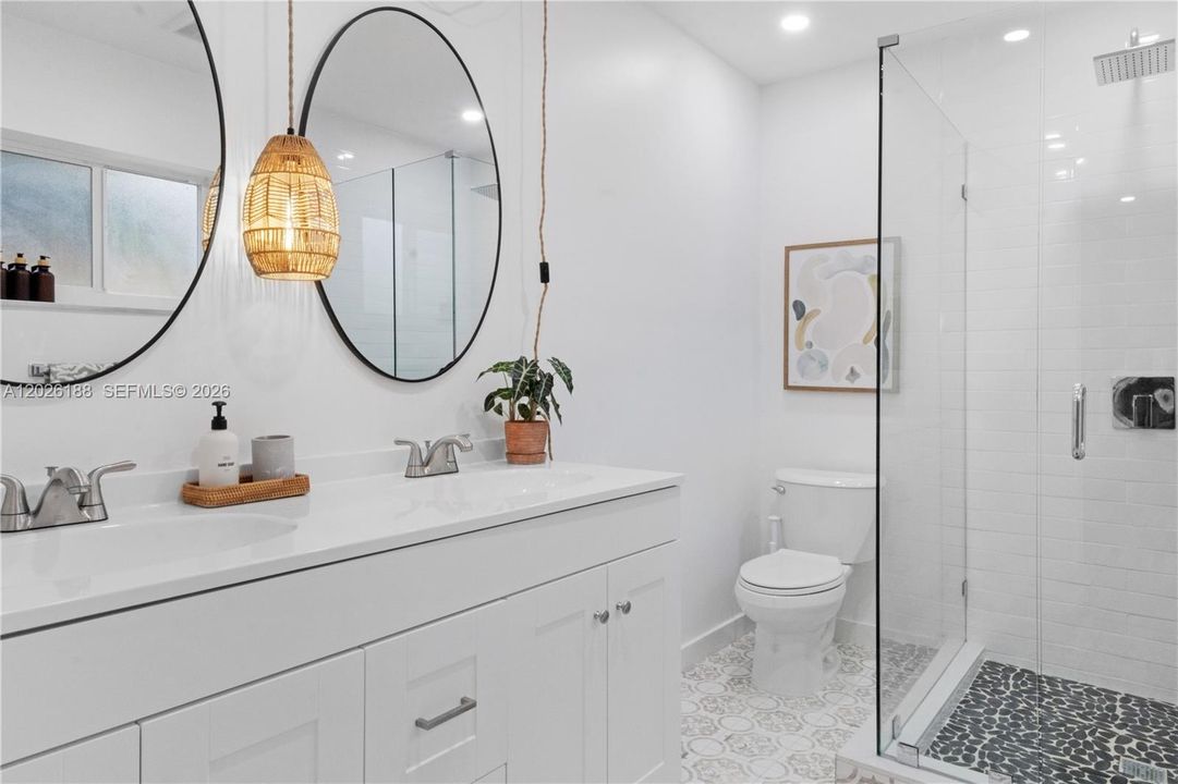 For Rent: $5,000 (4 beds, 3 baths, 1614 Square Feet)