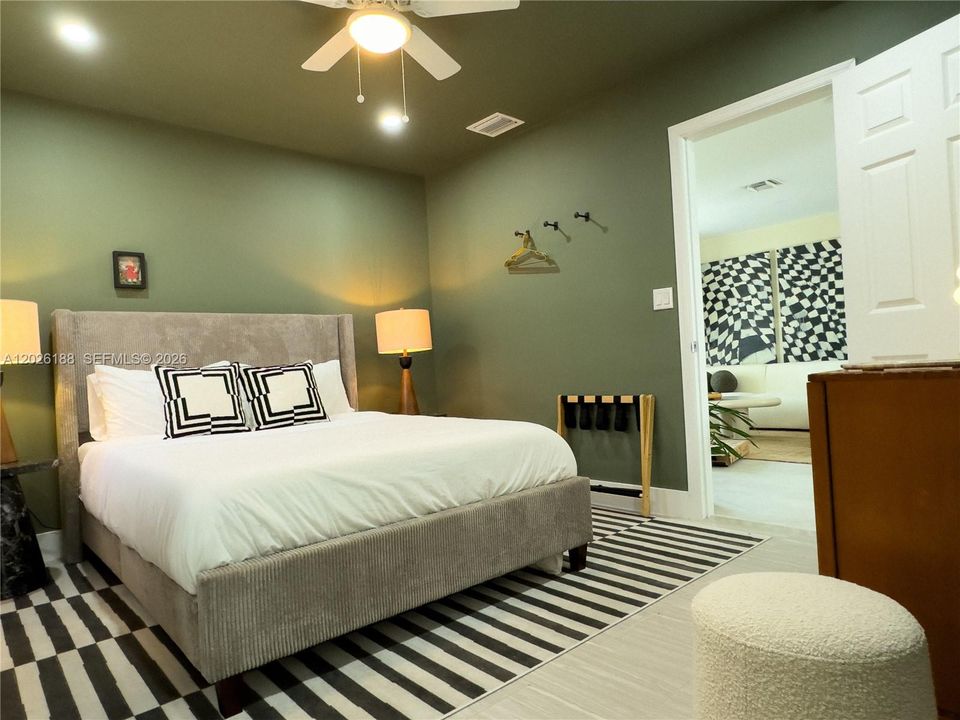 For Rent: $5,000 (4 beds, 3 baths, 1614 Square Feet)