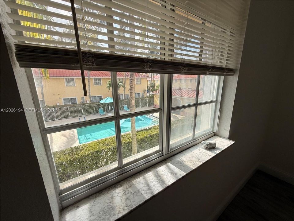 For Rent: $2,699 (3 beds, 2 baths, 1182 Square Feet)