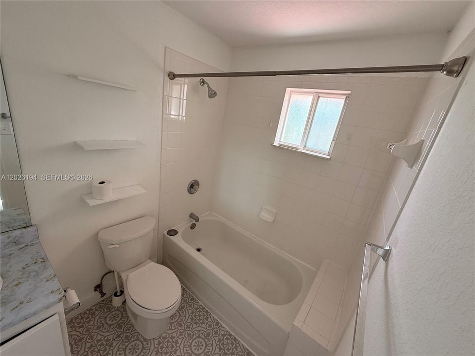 For Rent: $2,699 (3 beds, 2 baths, 1182 Square Feet)