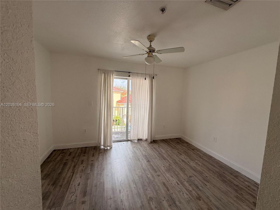 For Rent: $2,699 (3 beds, 2 baths, 1182 Square Feet)