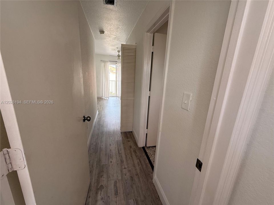 For Rent: $2,699 (3 beds, 2 baths, 1182 Square Feet)