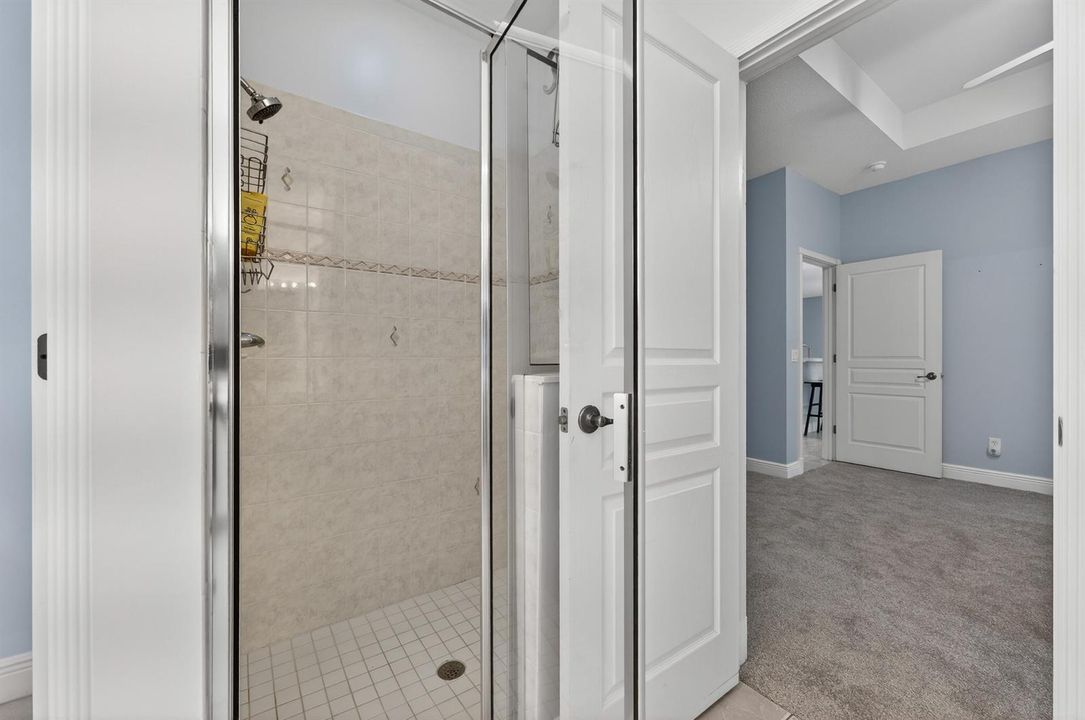 En-suite bathroom