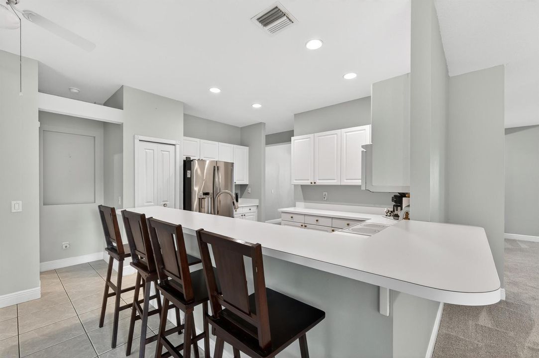 Eat-in kitchen