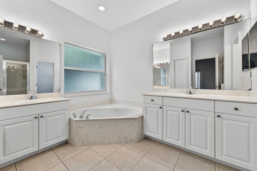 En-suite bathroom