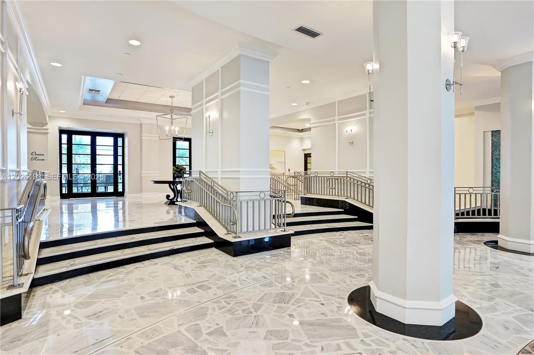 For Rent: $2,950 (1 beds, 1 baths, 835 Square Feet)