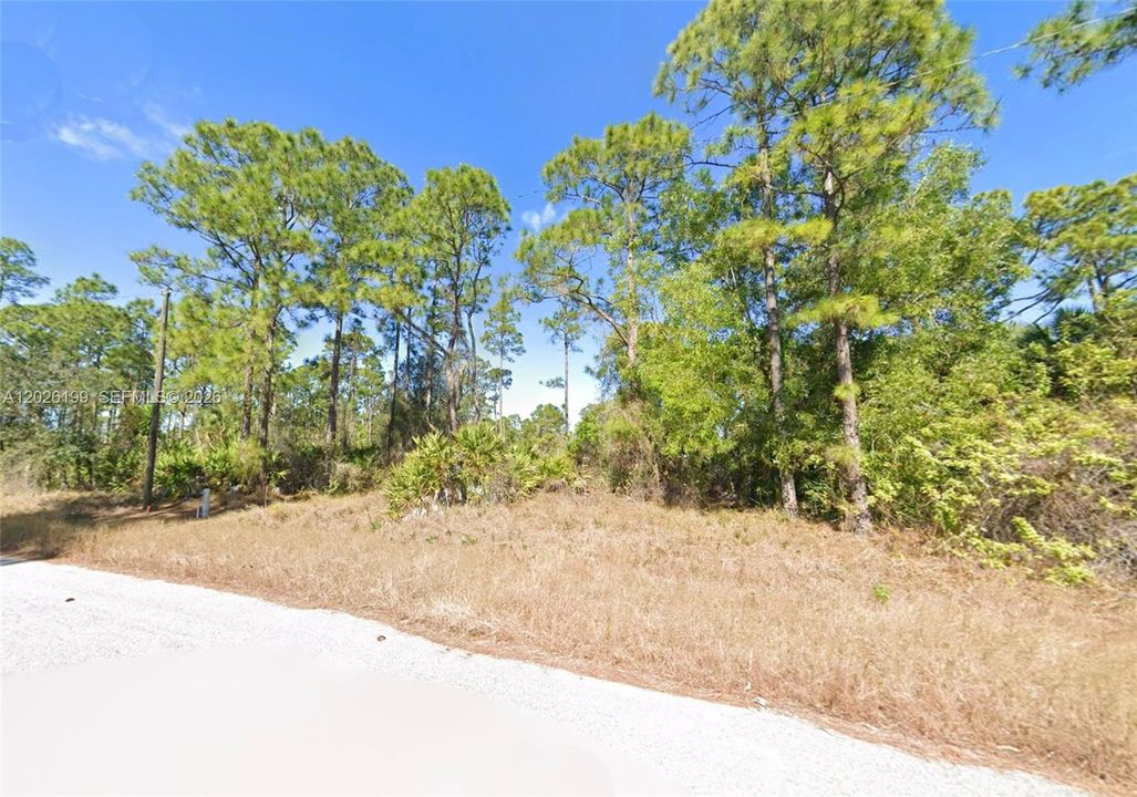 En Venta: $25,000 (12,267.00 acres)