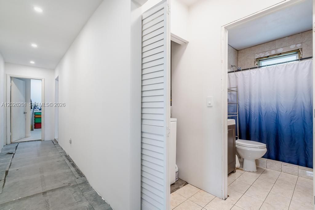 For Sale: $799,000 (3 beds, 2 baths, 1500 Square Feet)
