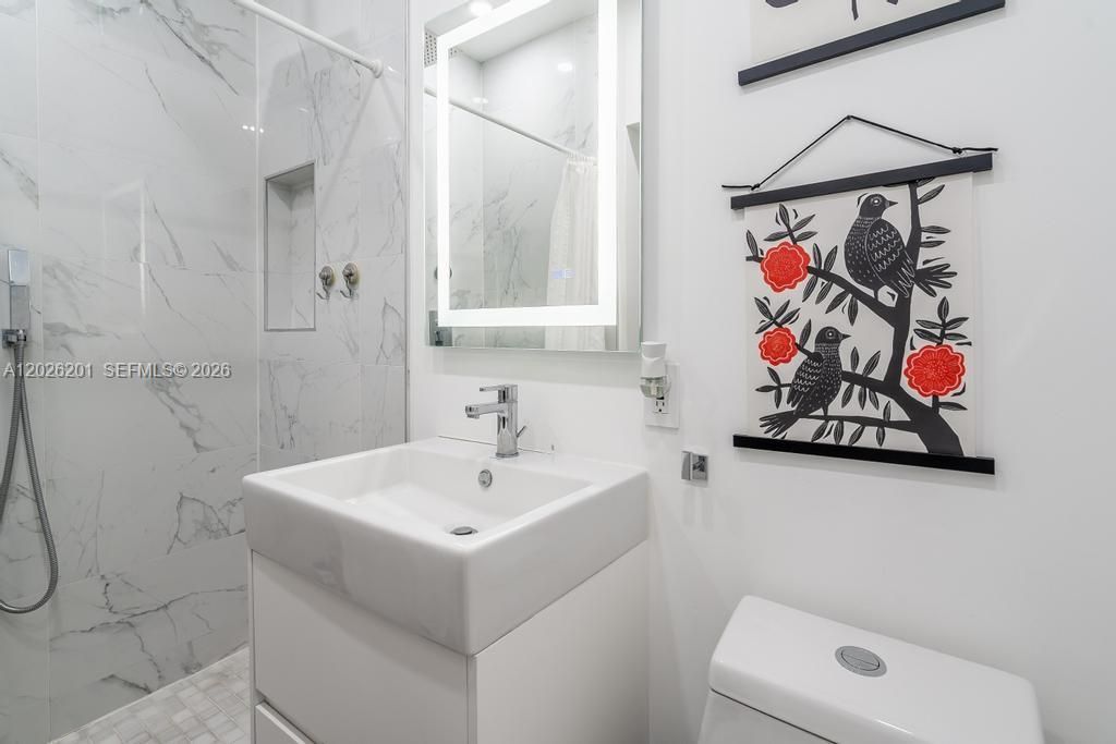 For Sale: $799,000 (3 beds, 2 baths, 1500 Square Feet)