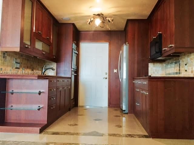 В аренду: $1,750 (2 спален, 1 ванн, 830 Квадратных фут)