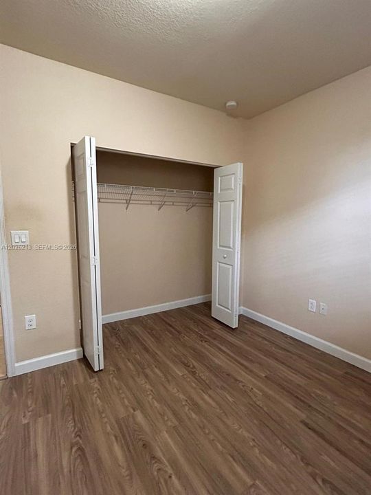В аренду: $2,700 (3 спален, 3 ванн, 1459 Квадратных фут)