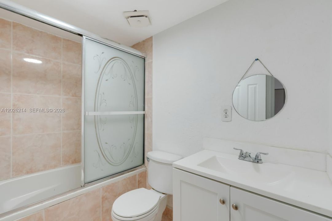 В аренду: $1,980 (2 спален, 2 ванн, 800 Квадратных фут)