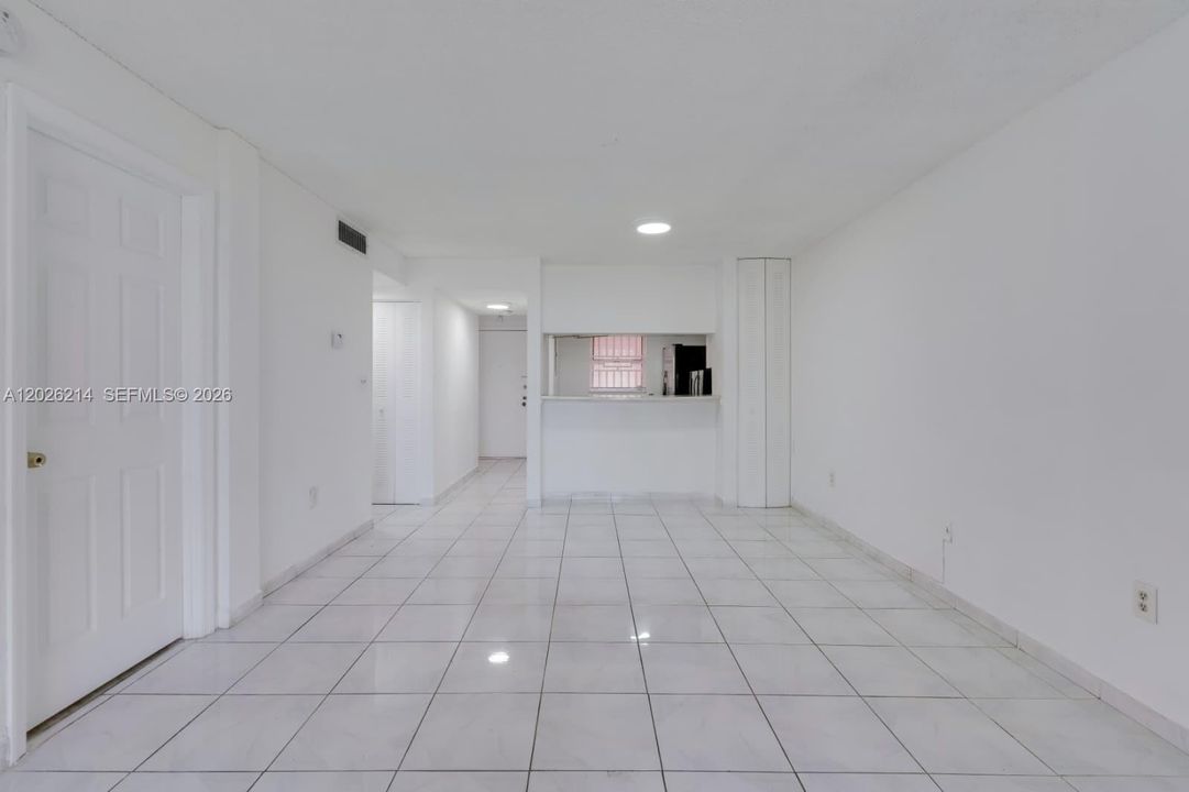 В аренду: $1,980 (2 спален, 2 ванн, 800 Квадратных фут)