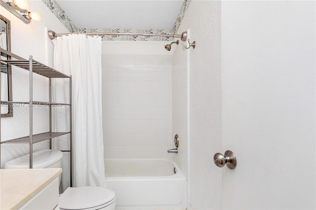 For Sale: $334,995 (3 beds, 2 baths, 1444 Square Feet)