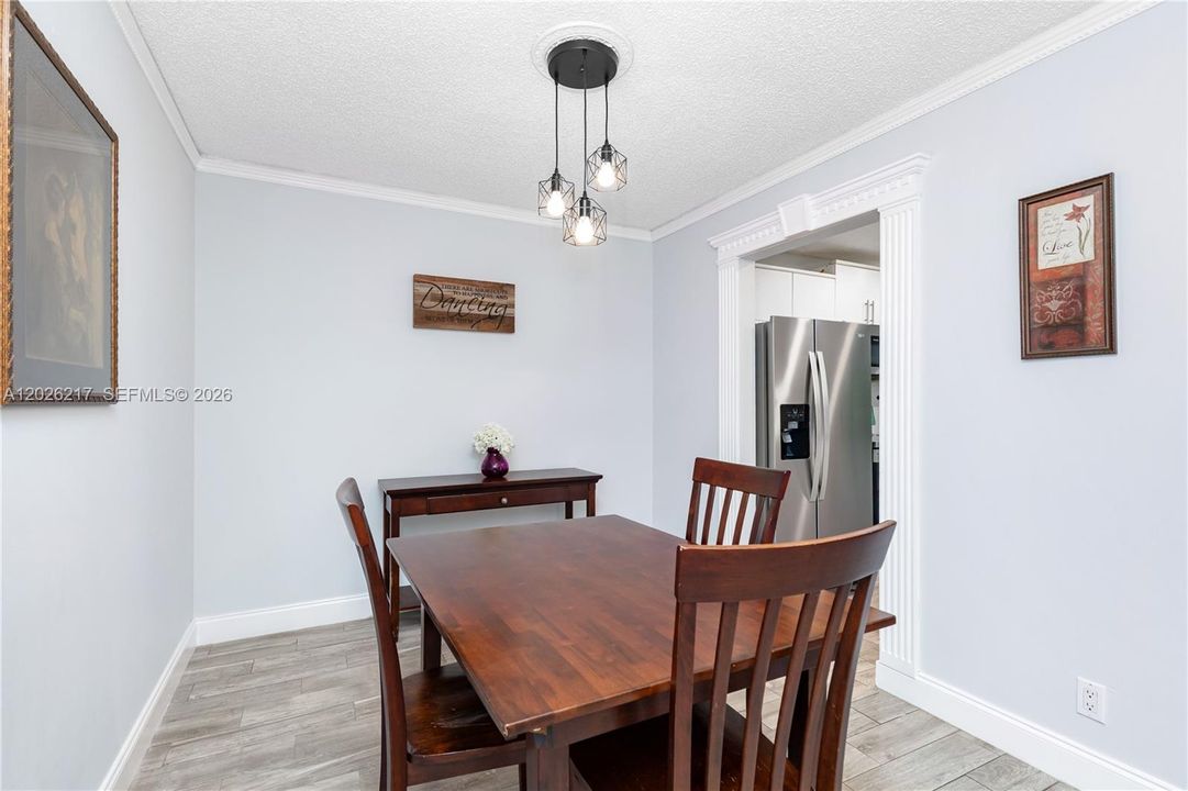 For Sale: $334,995 (3 beds, 2 baths, 1444 Square Feet)