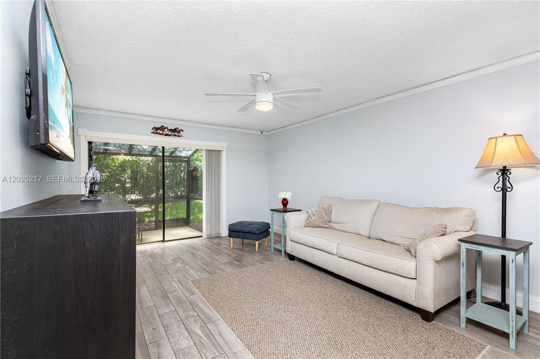 For Sale: $334,995 (3 beds, 2 baths, 1444 Square Feet)