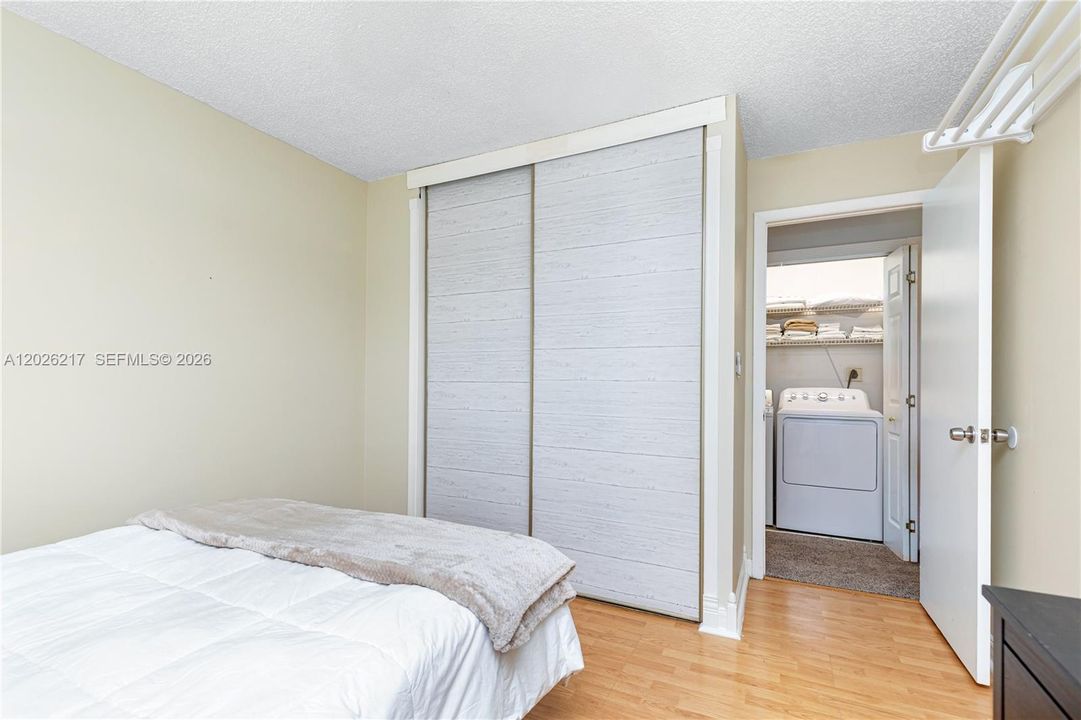 For Sale: $334,995 (3 beds, 2 baths, 1444 Square Feet)