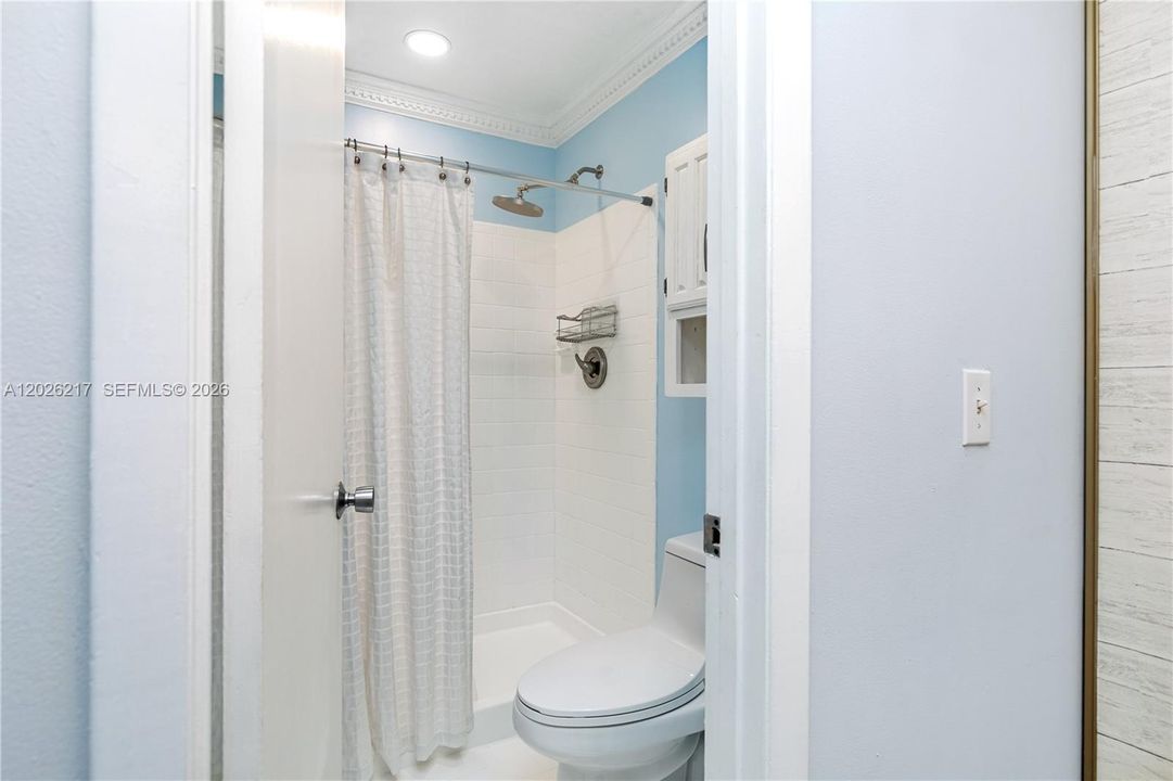 For Sale: $334,995 (3 beds, 2 baths, 1444 Square Feet)