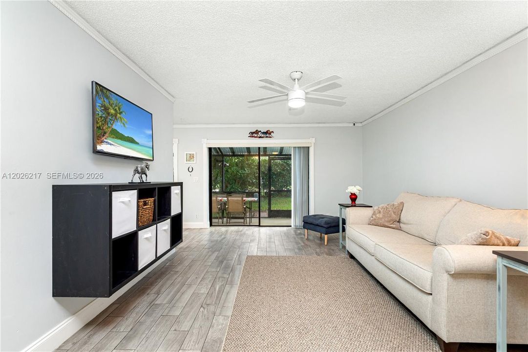 For Sale: $334,995 (3 beds, 2 baths, 1444 Square Feet)