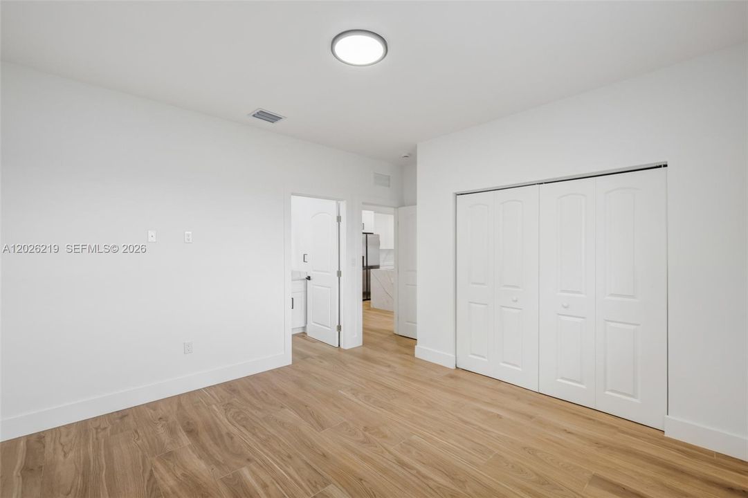 В аренду: $3,200 (3 спален, 2 ванн, 1259 Квадратных фут)