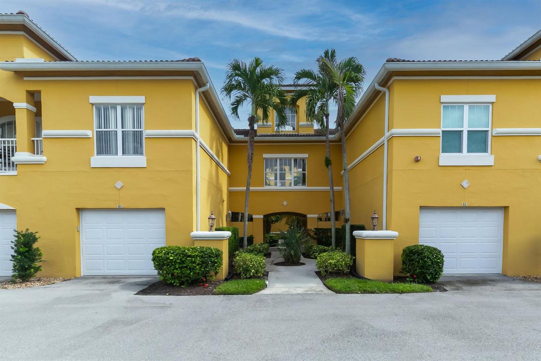 5015 Fairways CIR 107