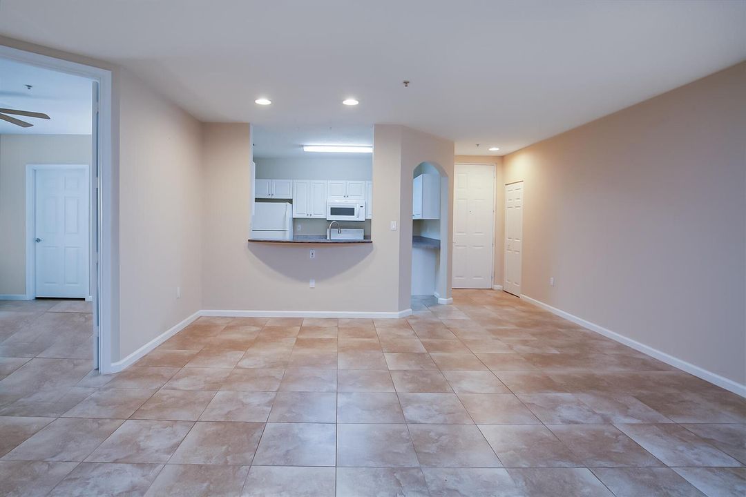5015 Fairways CIR 107