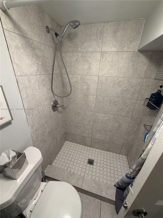 В аренду: $1,750 (0 спален, 1 ванн, 450 Квадратных фут)