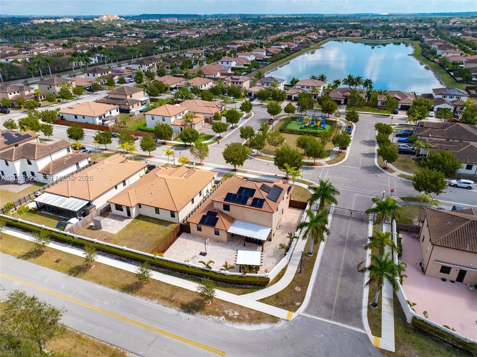 Active With Contract: $4,200 (5 beds, 3 baths, 3119 Square Feet)