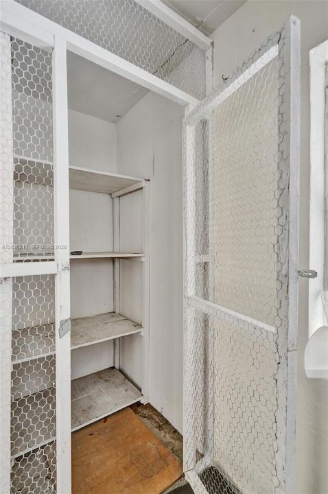 For Rent: $2,350 (2 beds, 2 baths, 1050 Square Feet)