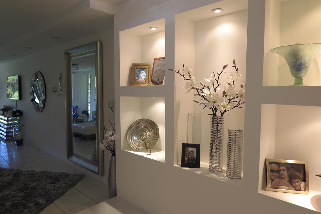 Foyer entry
