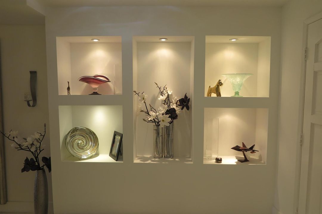 Foyer entry