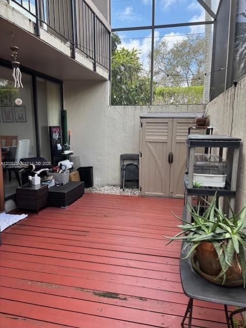 For Rent: $4,000 (2 beds, 1 baths, 1032 Square Feet)