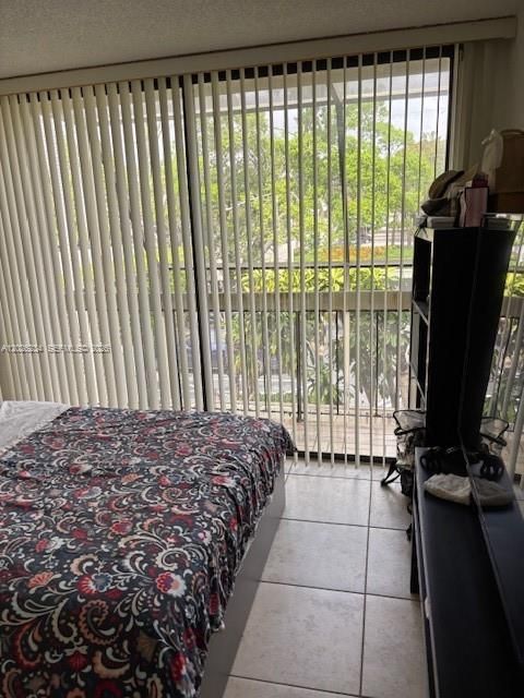 For Rent: $4,000 (2 beds, 1 baths, 1032 Square Feet)