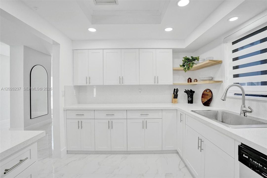 For Sale: $999,000 (4 beds, 2 baths, 1947 Square Feet)